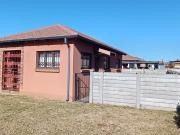 3 Bedroom House in Waterkloof East