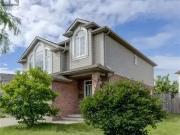 3 Bedroom House Kitchener ON LS91193350