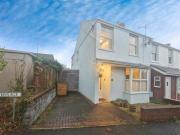 3 Bedroom House Llanharry Llanharry 96534999