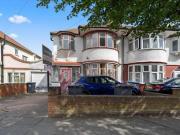 3 Bedroom House London Greater London 97949684
