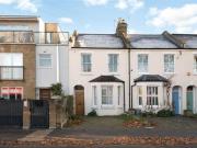 3 Bedroom House London Greater London 98545683