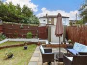3 Bedroom House Maidstone Kent 98026311