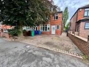 3 Bedroom House Manchester Greater Manchester 93717378