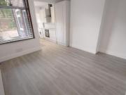 3 Bedroom House Mid Terrace To Let