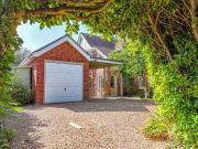 3 Bedroom House New Milton Hampshire 94232159