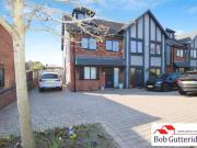 3 Bedroom House Newcastle Under Lyme Staffordshire 93053904