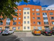 3 bedroom flat for sale