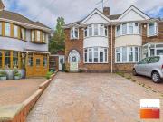 3 Bedroom House Oldbury Sandwell LS97176874
