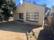 3 bedroom house on the market in ivo.