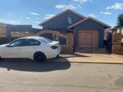 3 bedroom house on the market in pro.