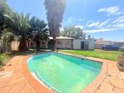 3 bedroom house on the market in van.