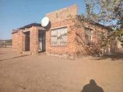 3 bedroom house on the market in win.