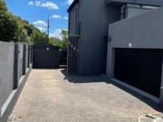 3 bedroom house on the market with d.