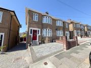 3 Bedroom House Plymouth Plymouth 91123319