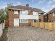 3 Bedroom House Reading Reading 96691687