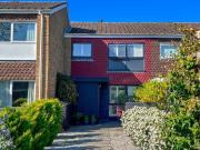 3 Bedroom House Richmond Upon Thames Surrey 93995633