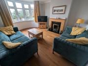 3 bedroom house semi detached to rent