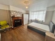 3 bedroom house share to rent