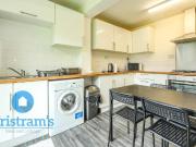 3 bedroom house share to rent