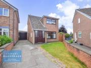 3 Bedroom House Stoke On Trent Staffordshire 95569539