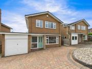 3 Bedroom House Stramshall Stramshall 94055882