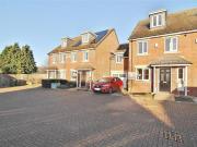 3 Bedroom House Stroud Gloucestershire 89339533