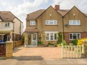 3 Bedroom House Surrey Surrey 90669591