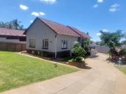 3 Bedroom House To Let in Linmeyer
