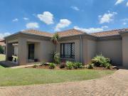 3 Bedroom House To Let in Three Rivers East