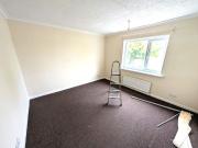 3 bedroom House To Let Total Size: 937 SQ FT