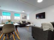 3 bedroom flat to rent