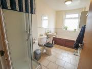 To Rent Archdale Close, Ensbury Park, Bournemouth, BH10...