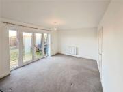 3 bedroom house to rent Sparrowhawk Crescent, Wootton,...
