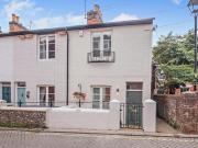 3 Bedroom House Winchester Hampshire 97101644