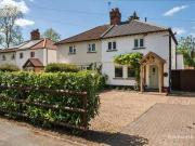 3 Bedroom House Windsor Windsor And Maidenhead 95825553