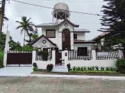 3 Bedroom House with 2 3 Car Garage for Sale in Tagaytay...