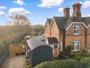 3 Bedroom House Worcester Worcestershire 99290352