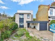 3 Bedroom Link Detached House