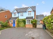 3 Bedroom Link Detached House For Rent In Farnham, Surrey