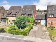 3 bedroom link detached house for sale