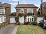 3 bedroom link detached house for sale
