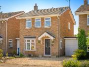 3 bedroom link detached house for sale