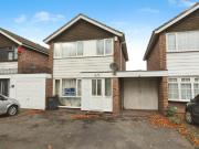 3 bedroom link detached house for sale