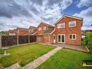 3 bedroom link detached house for sale