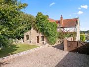 3 bedroom link detached house for sale