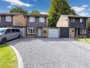 3 bedroom link detached house for sale