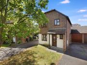 3 bedroom link detached house for sale