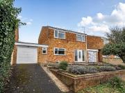 3 bedroom link detached house for sale