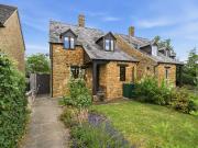3 bedroom link detached house for sale