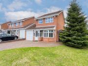 3 bedroom link detached house for sale